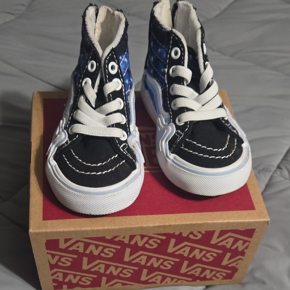 Vans Kids High-Top Sneakers - Black and White